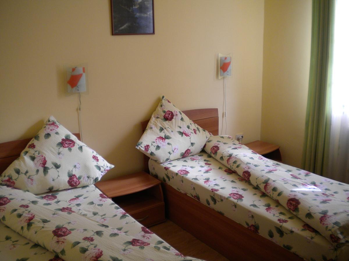 Motel Dalia Gilău Buitenkant foto