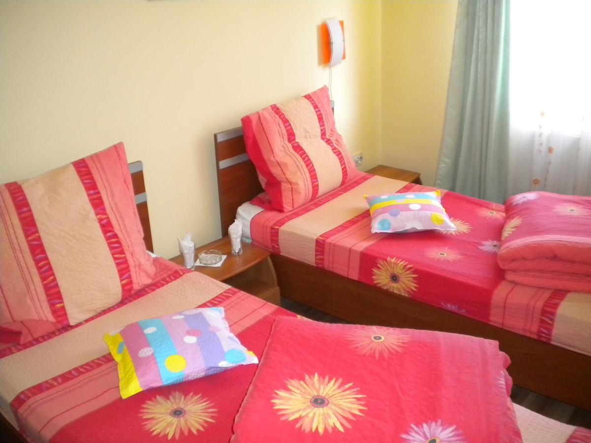 Motel Dalia Gilău Buitenkant foto
